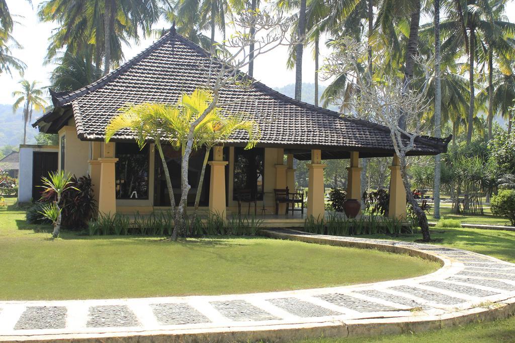 Tastura Beach Hotel Kuta  Dış mekan fotoğraf