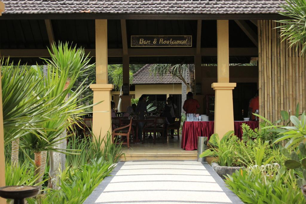 Tastura Beach Hotel Kuta  Dış mekan fotoğraf